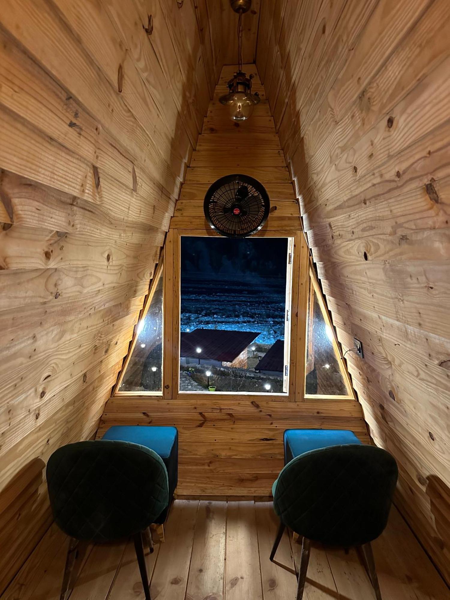 Cabana Riverside Resort - Kainchi Dham Нейнитал Екстериор снимка
