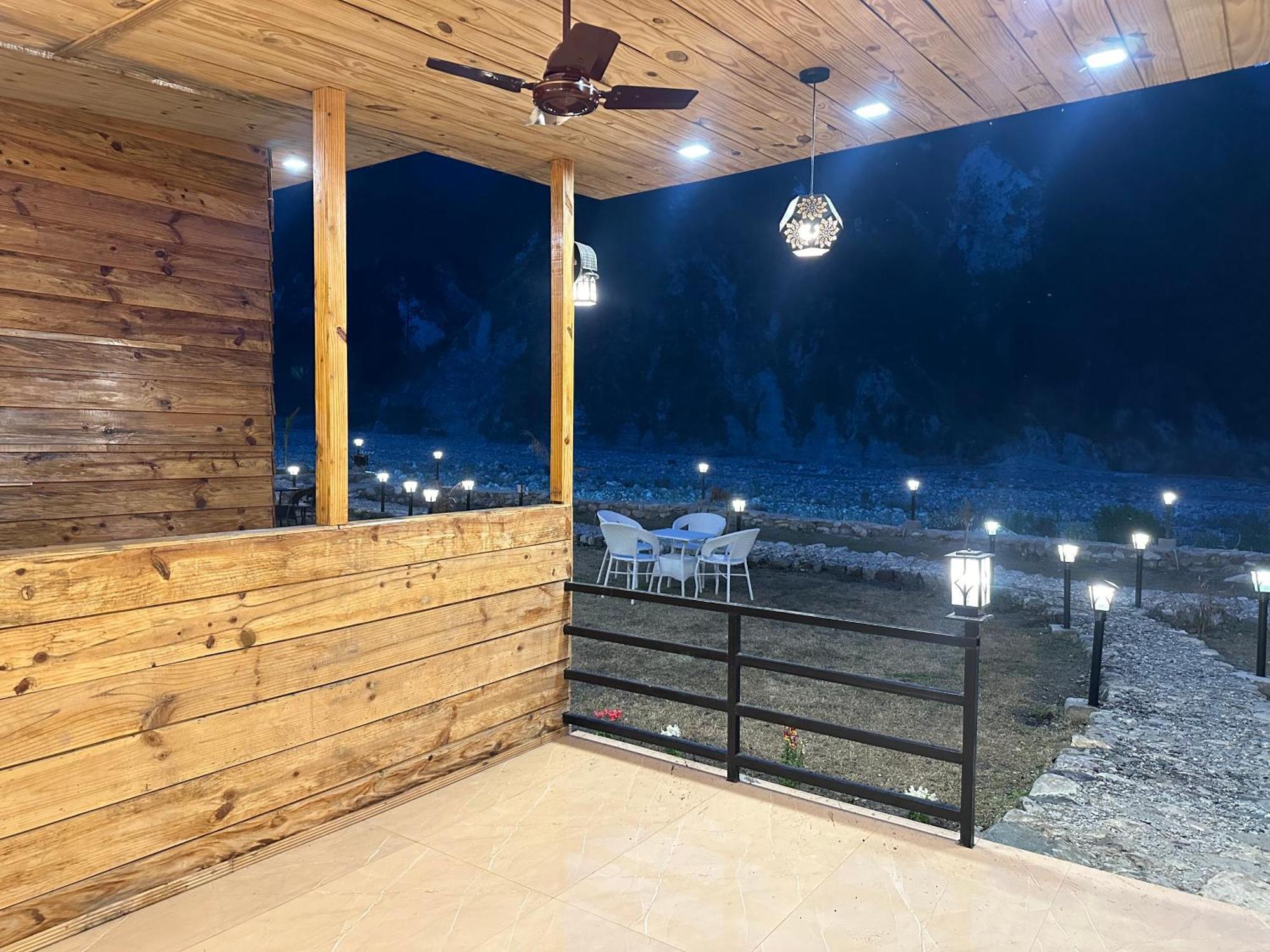 Cabana Riverside Resort - Kainchi Dham Нейнитал Екстериор снимка