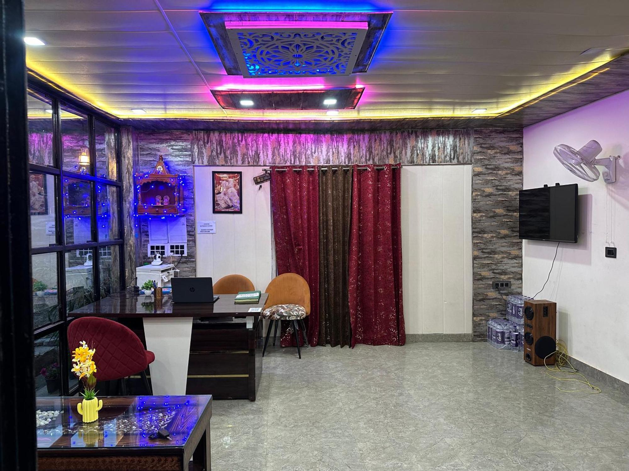 Cabana Riverside Resort - Kainchi Dham Нейнитал Екстериор снимка